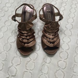 Goldish bronze Steve Madden pumps size 8